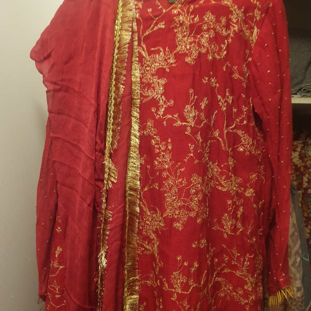 Satrangi brand/outfit shirt and duppata